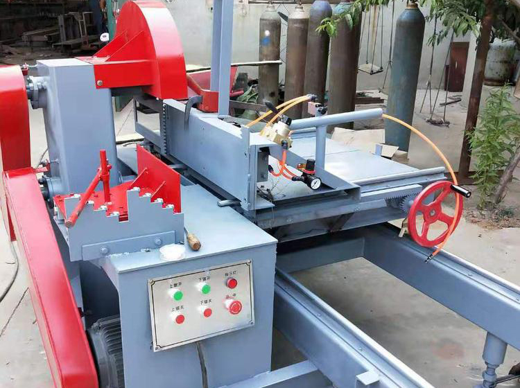 数控圆木推台锯